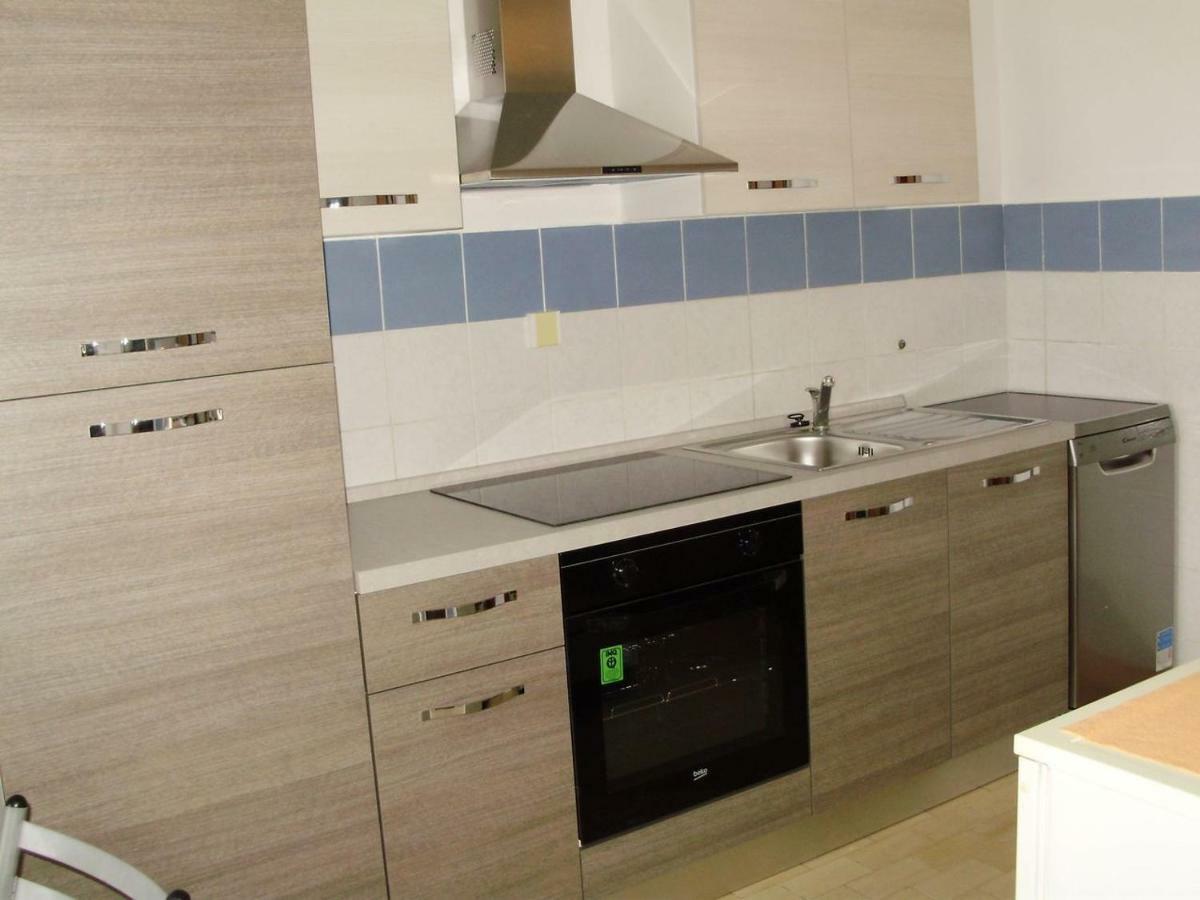 Apartman Ana 2 Apartment Rijeka Ngoại thất bức ảnh