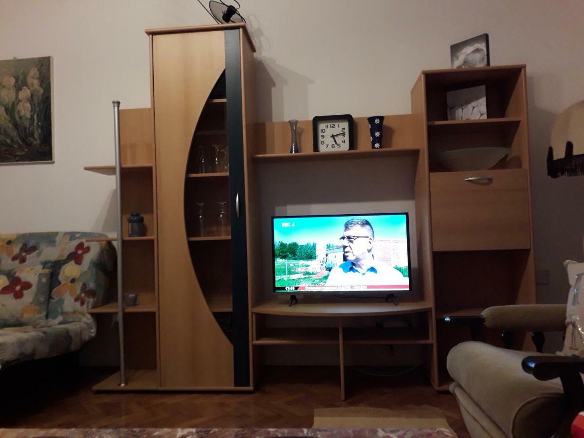 Apartman Ana 2 Apartment Rijeka Ngoại thất bức ảnh